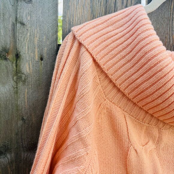 Soho NY&Co Jeans Cowl Neck Cable Sweater Sz Large Apricot - Picture 3 of 5